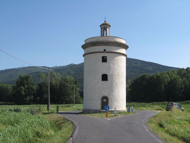 Torre Sandonnini (Torre dello spada)景点图片