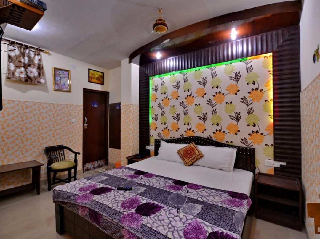 Hotel Dharam Villa主图