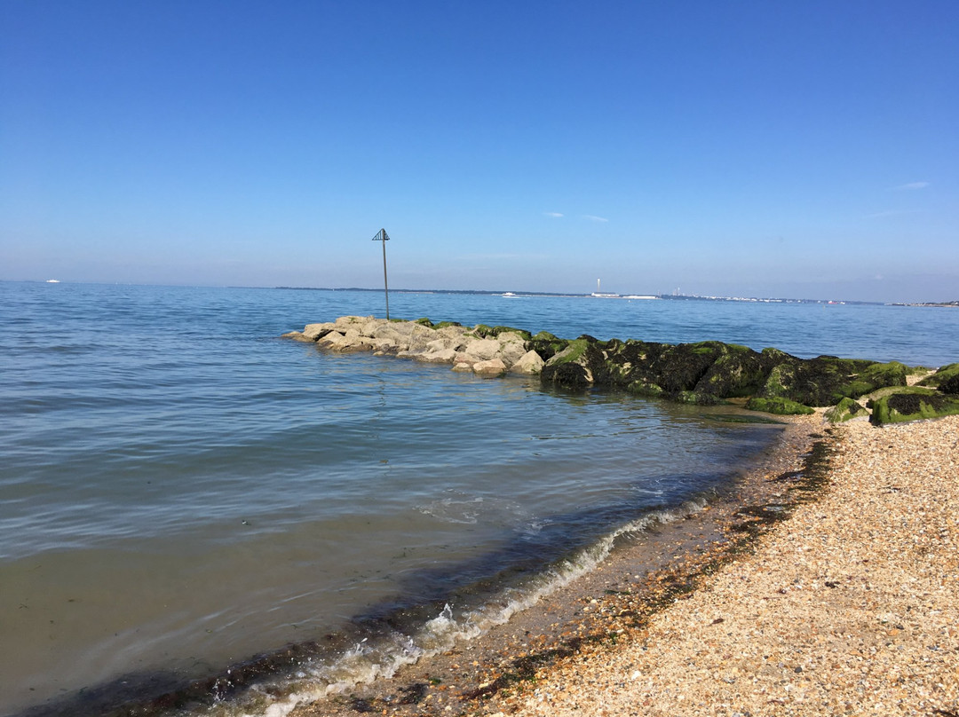 Lee On Solent Beach景点图片