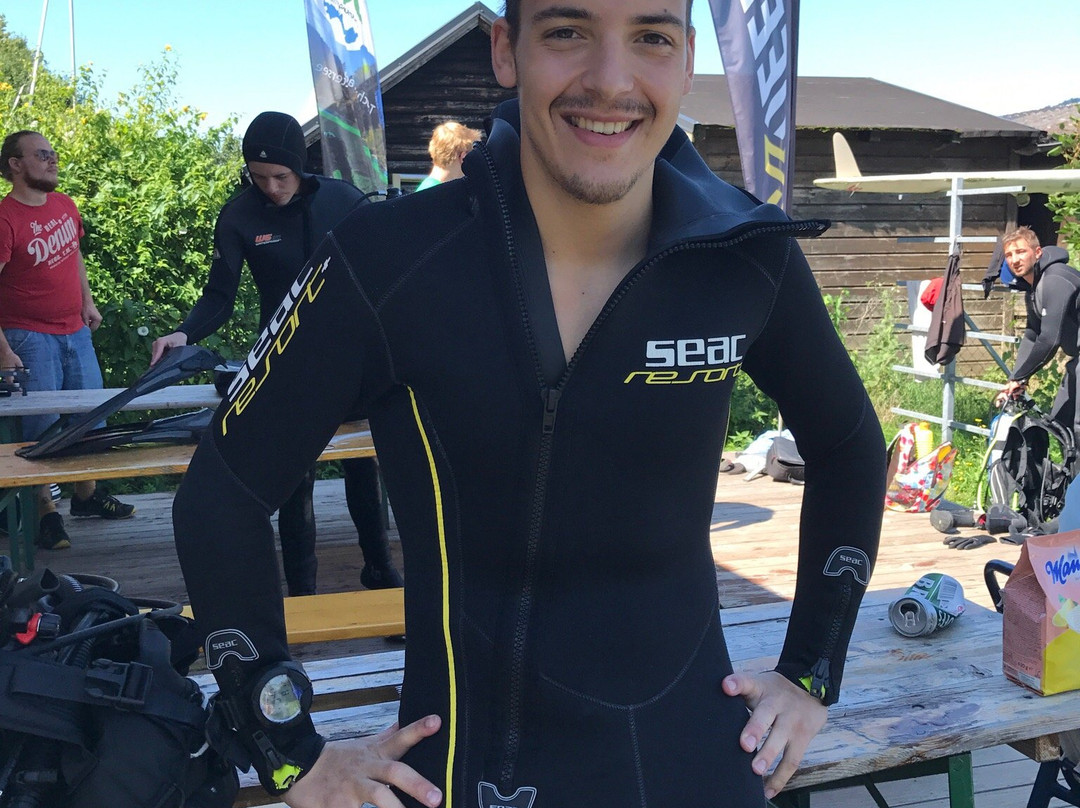 Tauchschule Under Pressure-Weyregg am Attersee必去景点