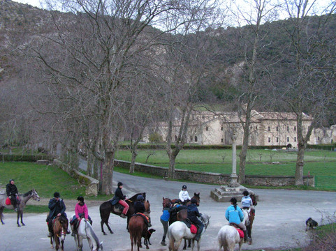Club Hipico Zolina-Salinas de Pamplona必去景点