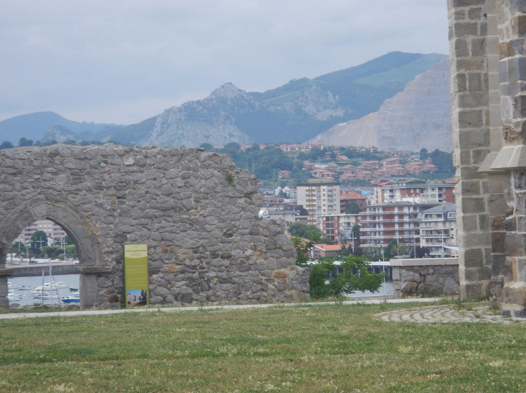 Iglesia San Pedro-Castro Urdiales必去景点