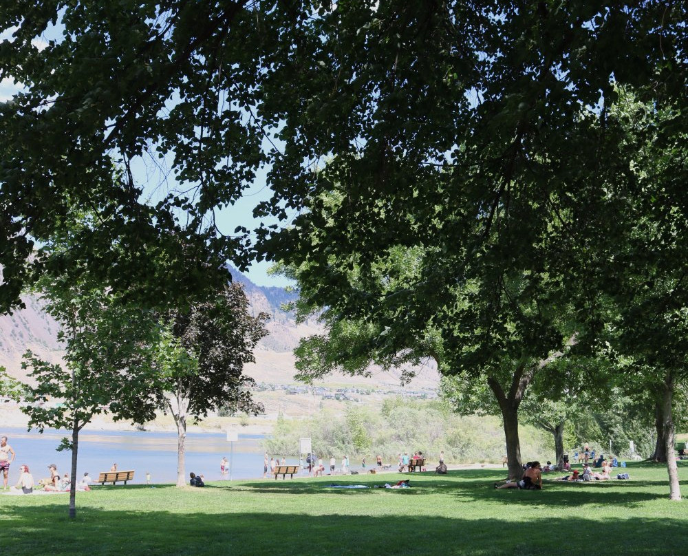 Pioneer Park and Beach-坎卢普斯必去景点