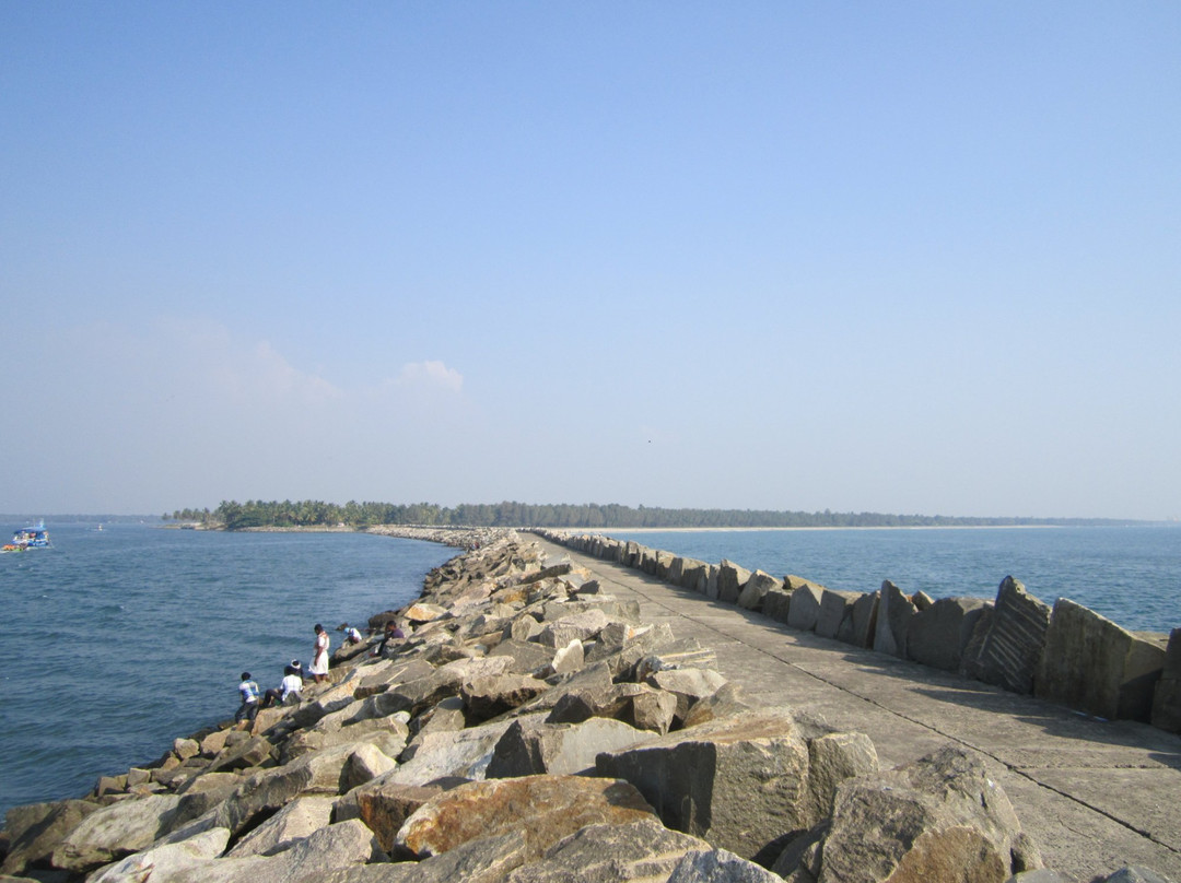 Thirumullavaram Beach景点图片