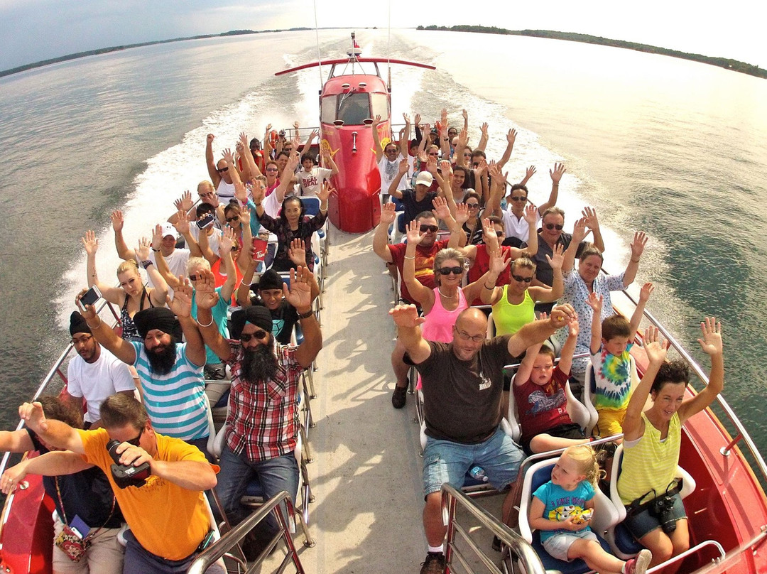 1000 Islands & Seaway Cruises景点图片