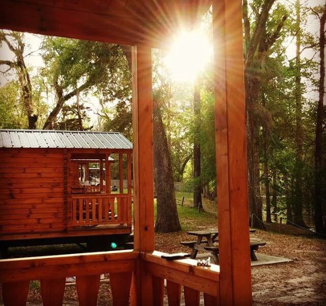 Ellie Ray's RV Resort & Lounge