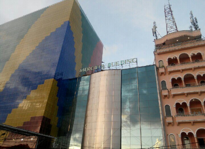 Grand Merciful Building-万鸦老必去景点