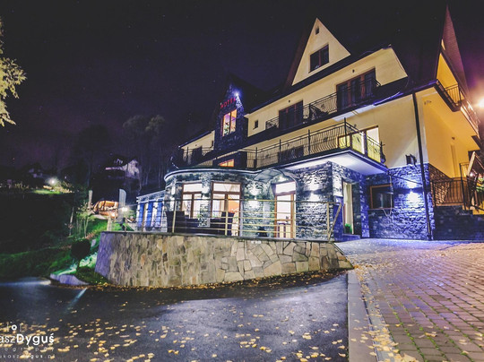 Zawoja酒店住宿-Hotel Karolek