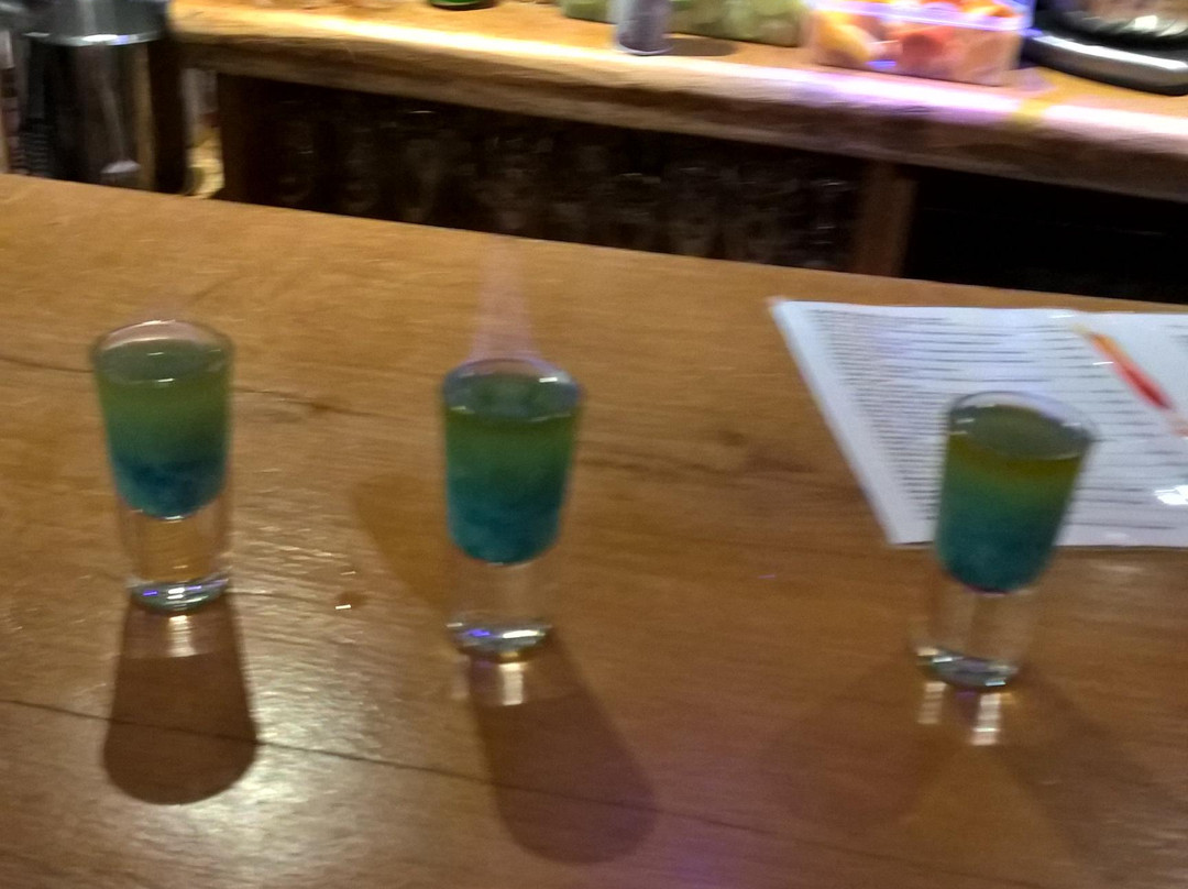 Wootton Courtenay旅游景点-Sugar Bar MINEHEAD