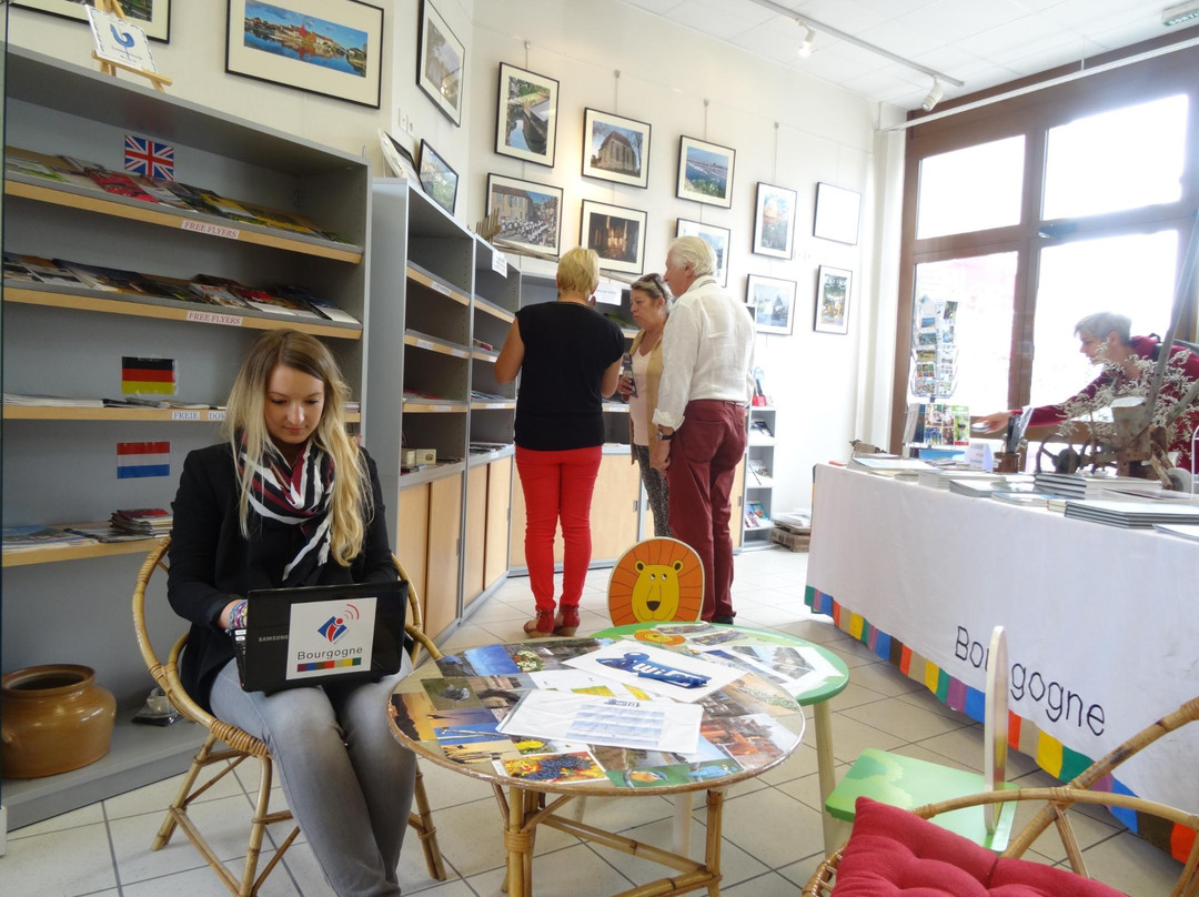 Office de Tourisme Loire, Vignobles et Nohain-Cosne-Cours-sur-Loire必去景点