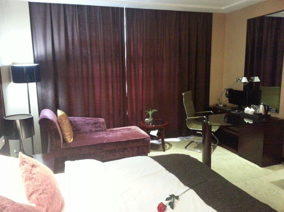 世外桃苑度假村主图