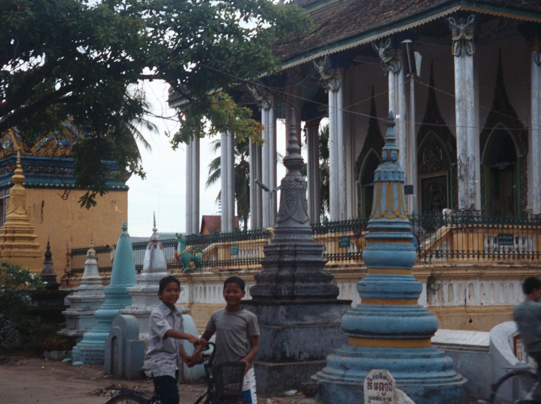 White Elephant Pagoda (Wat Tahm-rai-saw)-马德望必去景点