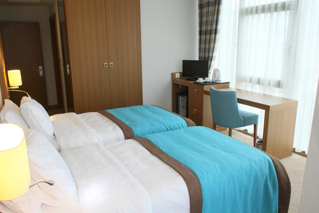 Ela Hotel-官方