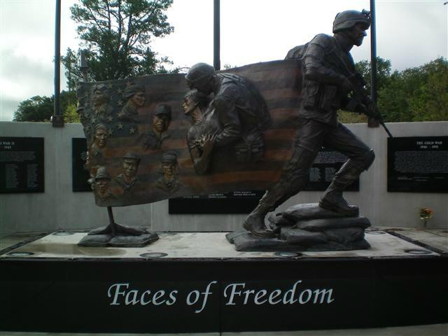 Faces of Freedom Veterans Memorial景点图片