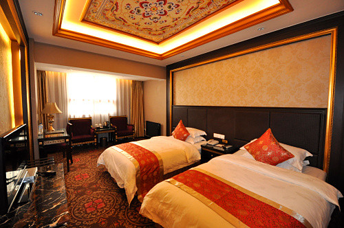 嘉绒鑫宫大酒店主图