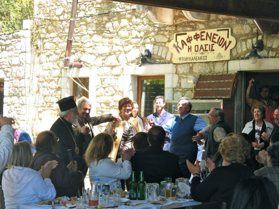 Nomitsis餐馆和美食-Platanos