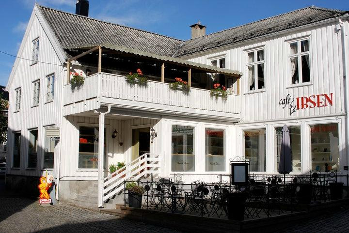 Grimstad餐馆和美食-Cafe Ibsen