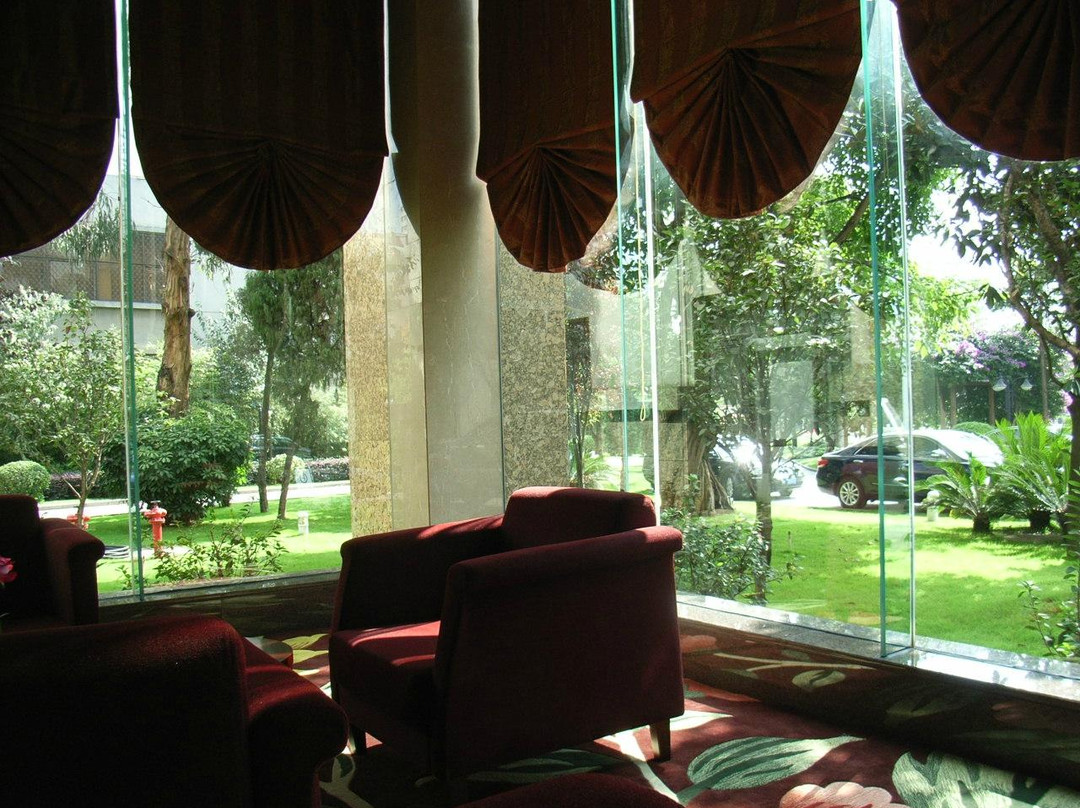 云南震庄迎宾馆主图