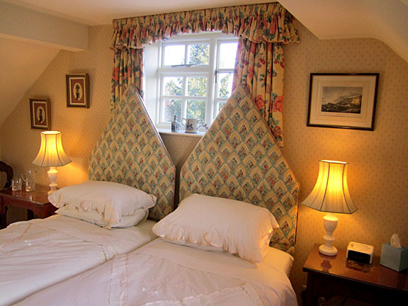 Colledges House主图