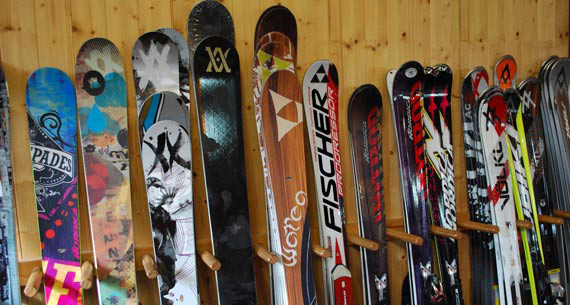 Jace's Ski Hutt景点图片