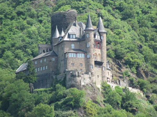 Nastatten旅游景点-Burg Katz