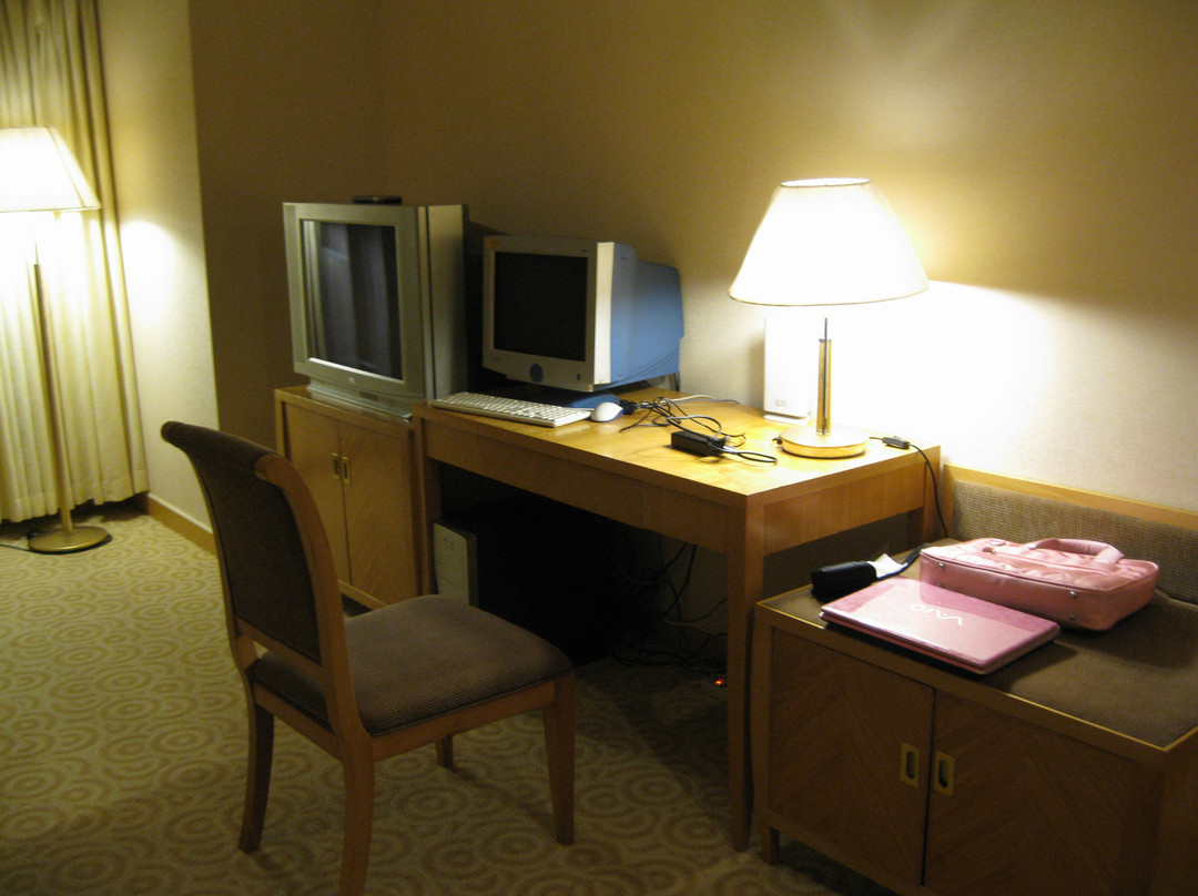 茂名花园酒店主图