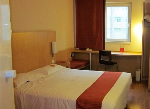 北京宜必思三元店主图