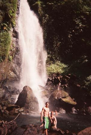 Trafalgar Falls-Morne Trois Pitons National Park必去景点