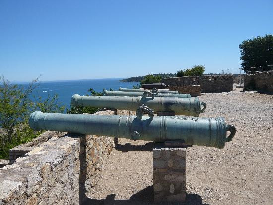 Citadelle de Saint-Tropez - Musée d'histoire maritime-圣特罗佩斯必去景点