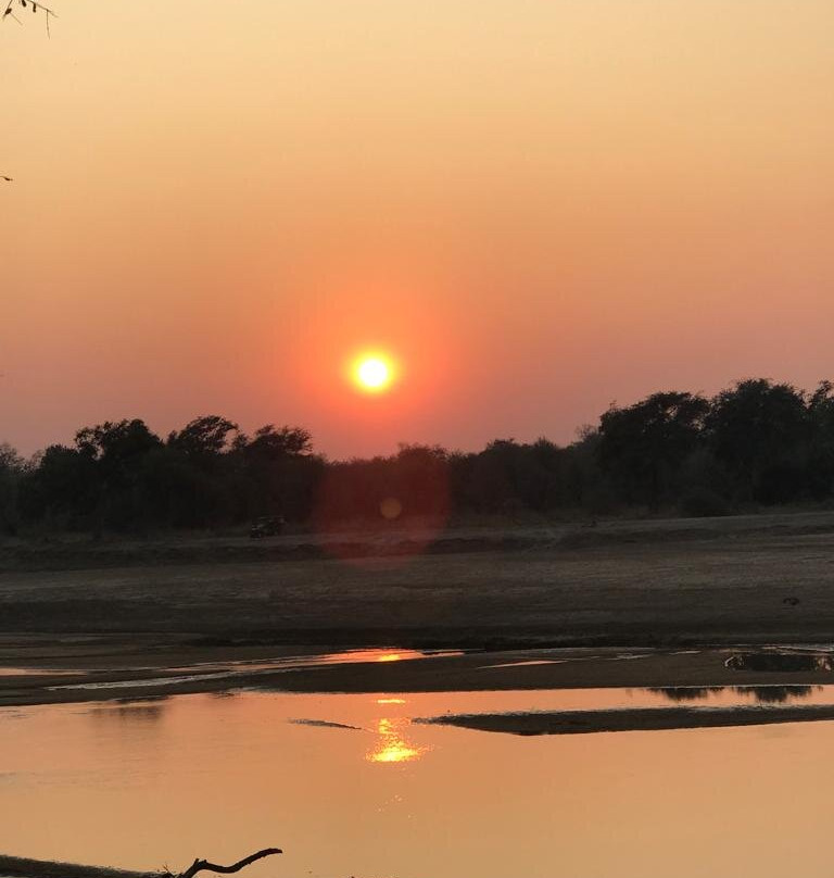 North Luangwa River Lodge & Camp主图