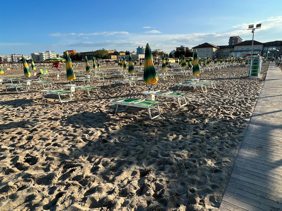 Bradipo Beach景点图片