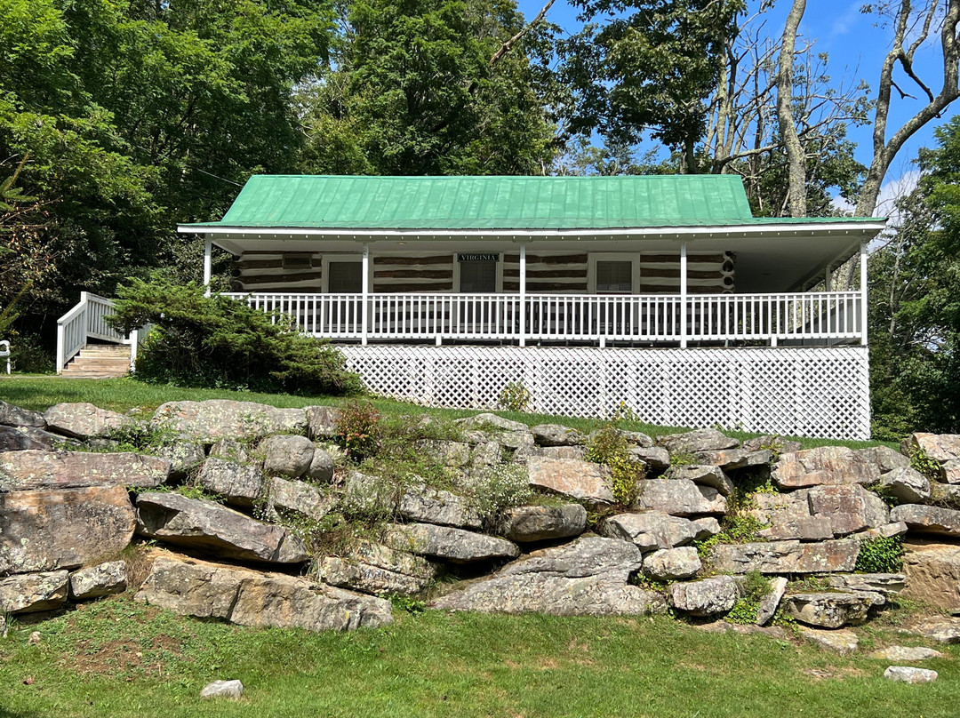 Mountain Lake Lodge主图