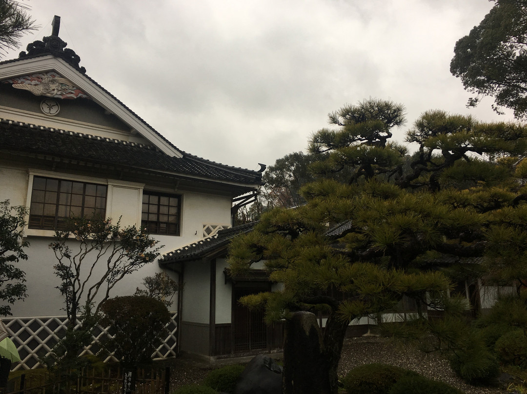Honhaga Family Residence