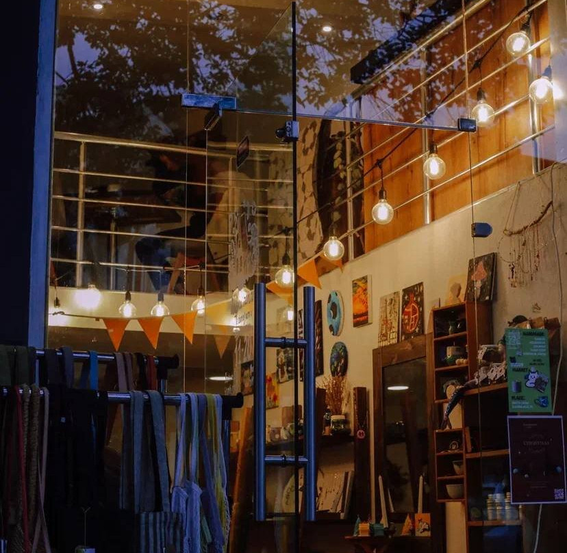 The store of warmth-巴统必去景点