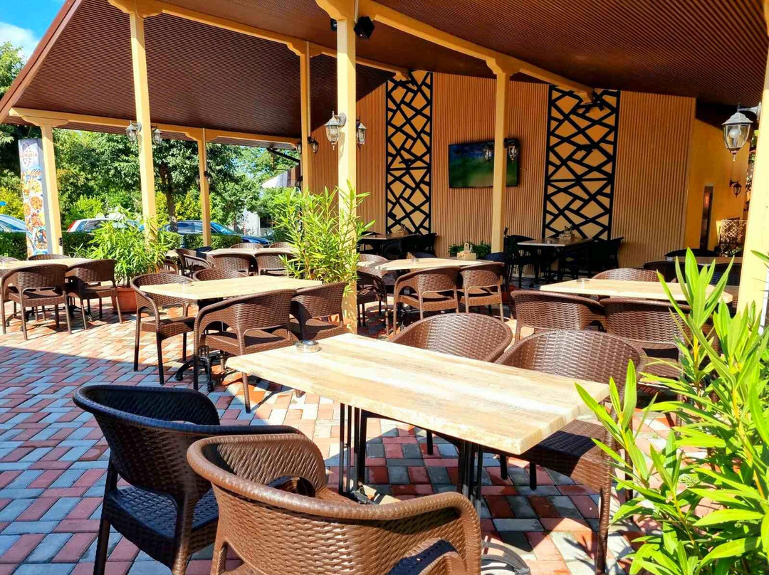 Yard Bar & Grill