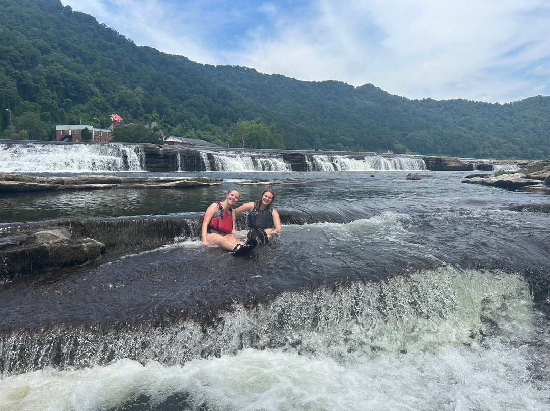 Mountain Surf Paddle Sports景点图片