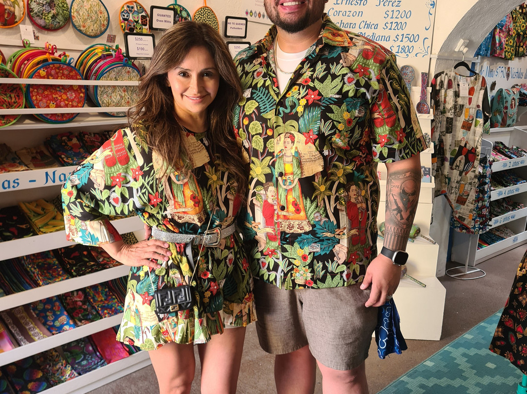 Abrazos San Miguel-圣米格尔护城必去景点