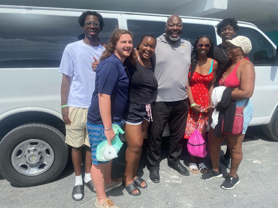 3B's Taxi Tours & Transportation Services-弗里波特必去景点