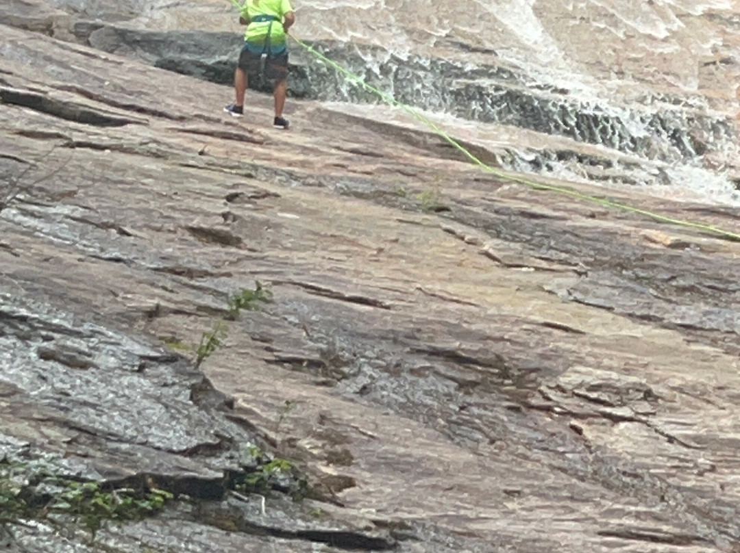 Northeast Mountaineering - Day Tours景点图片