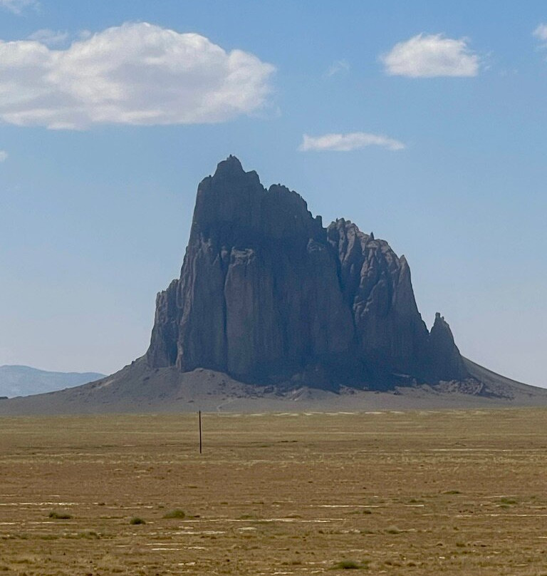 Shiprock Rock Formation景点图片