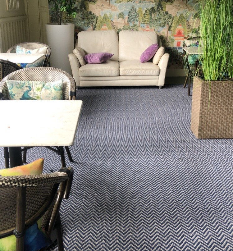 Step House Hotel主图