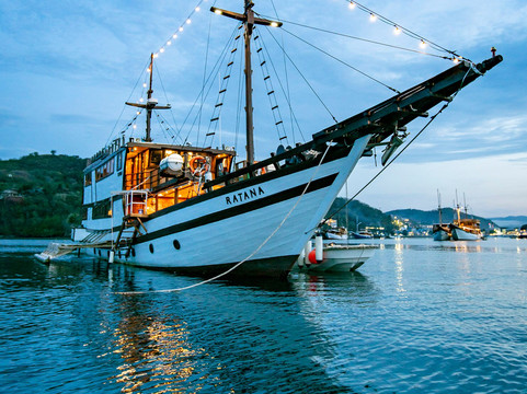 Ratana Phinisi-雅加达必去景点