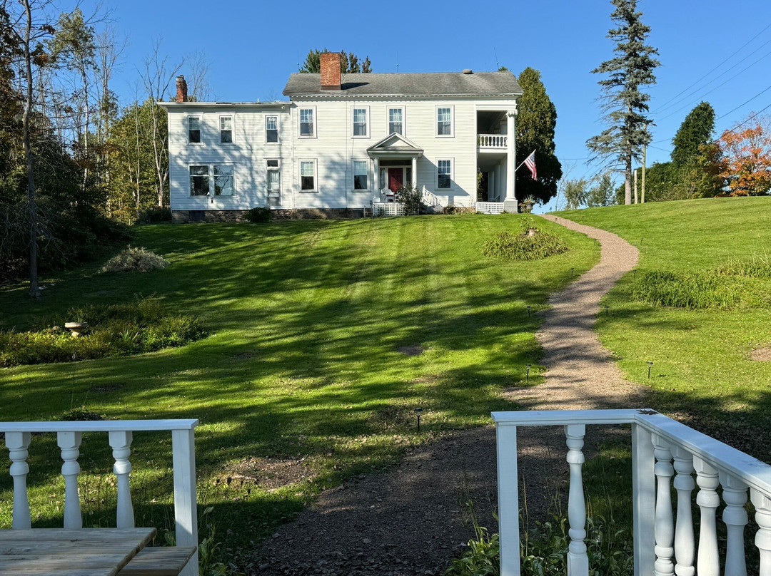 River Edge Mansion Bed and Breakfast主图