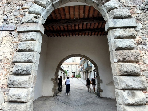 Porta d'ingresso dell'Abbazia di San Salvatore