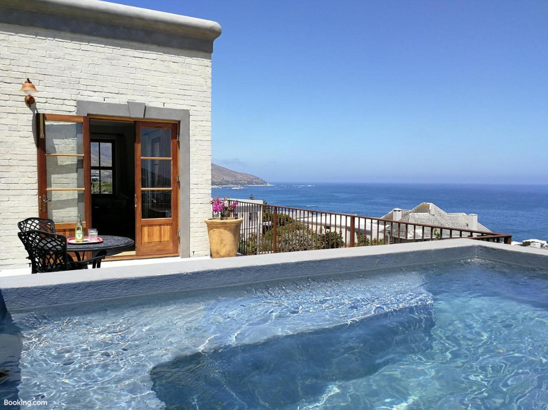 Bakovenbay Luxury Suites主图