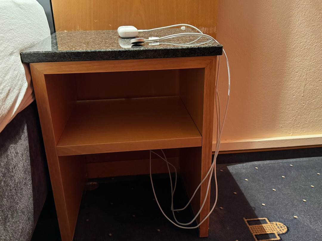 塞热西恩托尔酒店主图