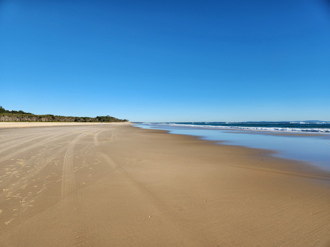 Cylinder Beach景点图片