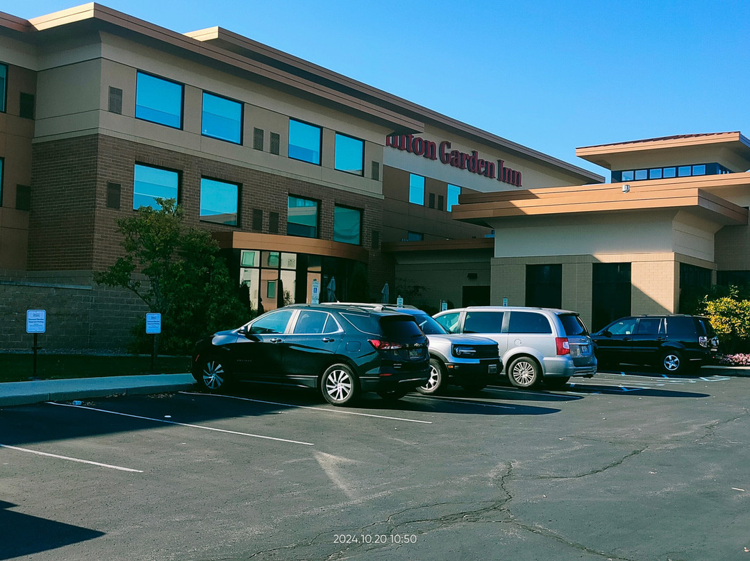 密尔沃基机场希尔顿花园酒店主图