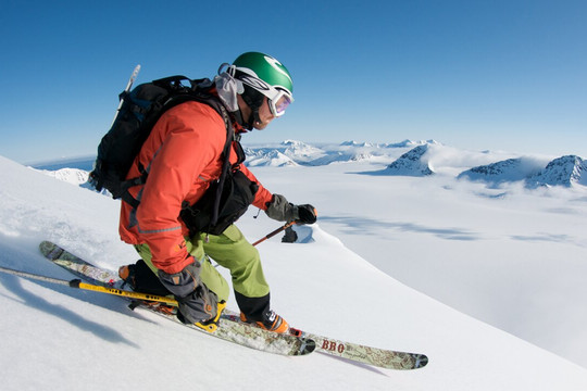 Svalbard Wildlife Expeditions-朗伊尔城必去景点