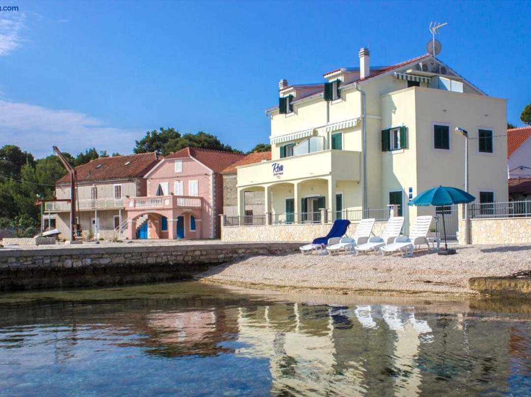 Riva 2